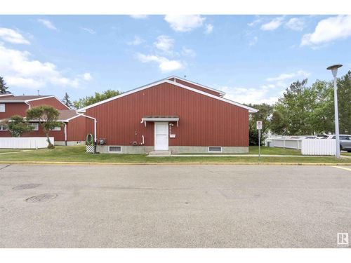 10642 Beaumaris Rd Nw, Edmonton, AB, T5X3N4 | Card Image