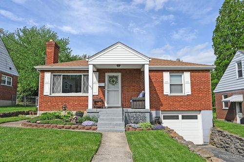 193 W Crest Dr, Reading, OH, 45215-3752 | Card Image