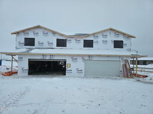 2902 30th St W, Williston, ND, 58801 | Card Image