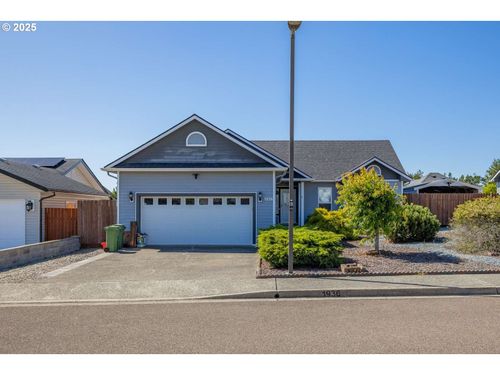 1936 Channel St, North Bend, OR, 97459-1800 | Card Image