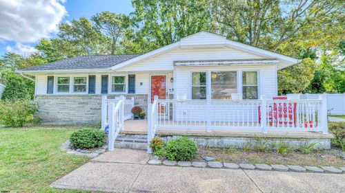 9 Nassau Rd, Somers Point, NJ, 08244-1427 | Card Image