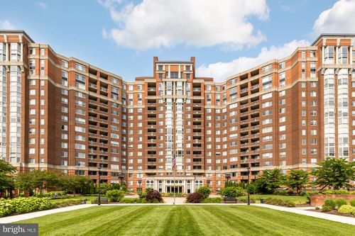ph-1511-5809 Nicholson Ln, NORTH BETHESDA, MD, 20852-5711 | Card Image