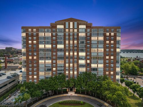 1102-250 E Harbortown Dr, Detroit, MI, 48207-5027 | Card Image