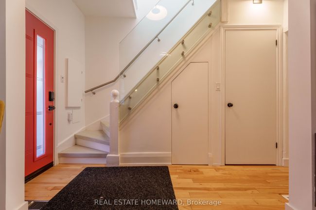 98 Edwin Ave, House attached with 2 bedrooms, 2 bathrooms and 1 parking in Toronto ON | Image 18