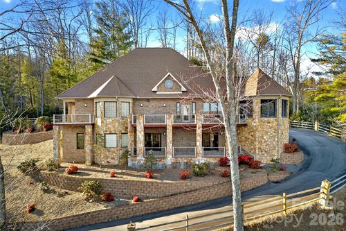142 Dogwood Trl, Spruce Pine, NC, 28777-8580 | Card Image