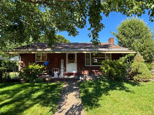 316 Pine Dr, Aliquippa, PA, 15001-1859 | Card Image
