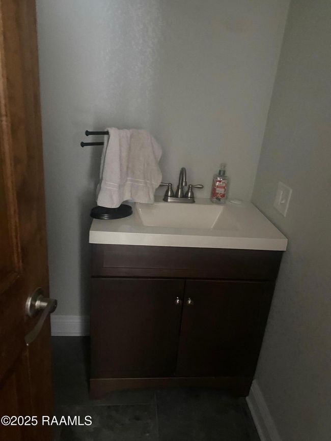 404 A 1.2 bath | Image 8