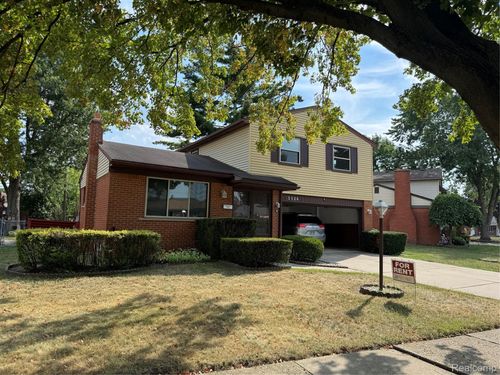 3126 Potomac Ave, Warren, MI, 48091-1020 | Card Image