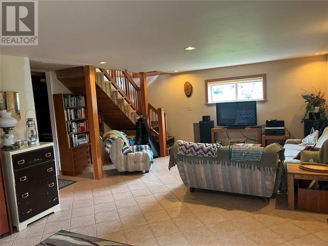130 8 Th St, House other with 2 bedrooms, 3 bathrooms and null parking in Kaslo BC | Image 65