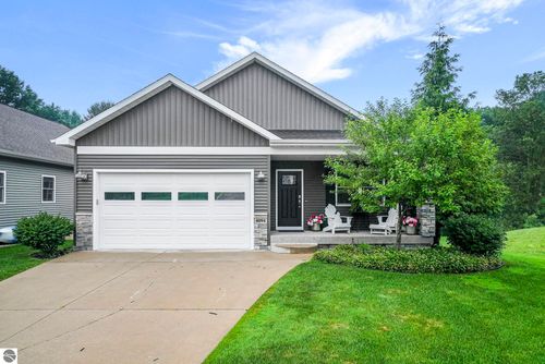 4094 Windward Way, Williamsburg, MI, 49690-8202 | Card Image