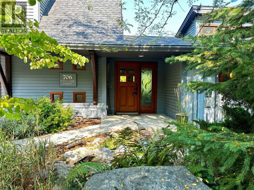 706 Gore St W, Nelson, BC, V1L7B9 | Card Image