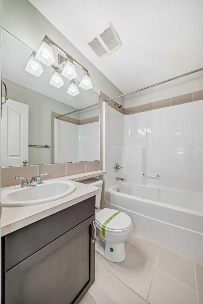 212 Autumn Green Se, House other with 3 bedrooms, 3 bathrooms and 2 parking in Calgary AB | Image 33