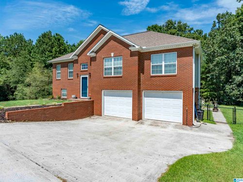 250 Thornberry Dr, Hayden, AL, 35079-5020 | Card Image