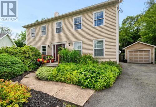 10 Mount Royal Crt, Dartmouth, NS, B3A4R5 | Card Image