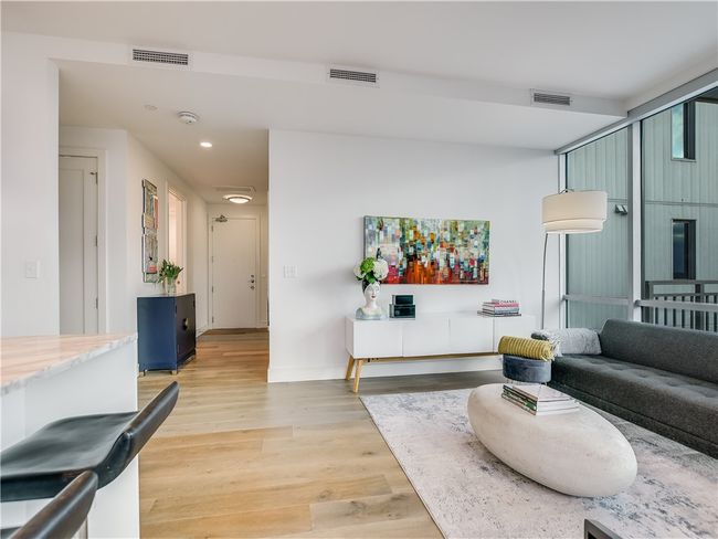 UNIT-1802 - 222 West Ave, Condo with 2 bedrooms, 2 bathrooms and null parking in Austin TX | Image 4