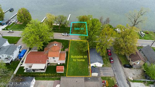 903 S Lake Dr, Novi, MI, 48377-1815 | Card Image