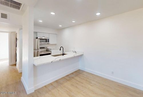 1-2739 E Tamarisk Ave, Phoenix, AZ, 85040-2780 | Card Image