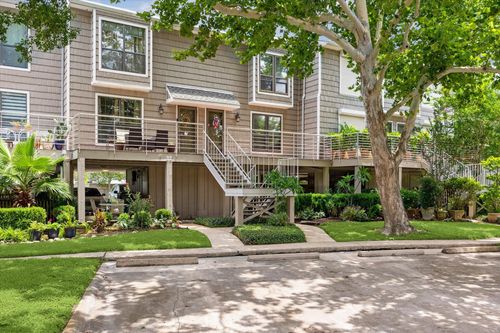 33 Lakewood Ln, Seabrook, TX, 77586-3432 | Card Image