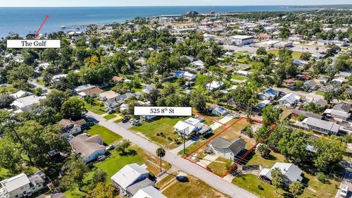 525 8th St, Port St. Joe, FL, 32456-1715 | Card Image