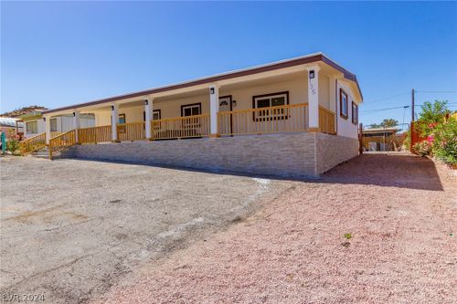 135 E Gaviland Street, Searchlight, NV, 89046 | Card Image