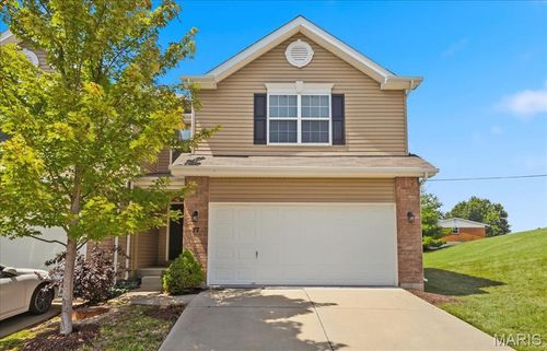27 Loris Ln, Saint Charles, MO, 63303-6715 | Card Image
