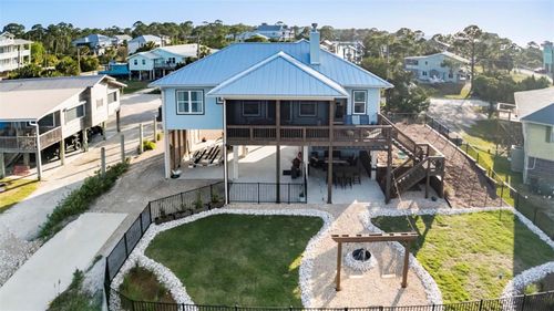 331 Land St, EASTPOINT, FL, 32328-2553 | Card Image