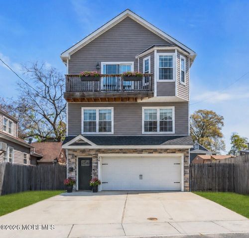 36 Woodside Ave, Keansburg, NJ, 07734-1645 | Card Image