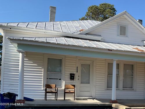 423 Snow Hill St, Ayden, NC, 28513-2160 | Card Image