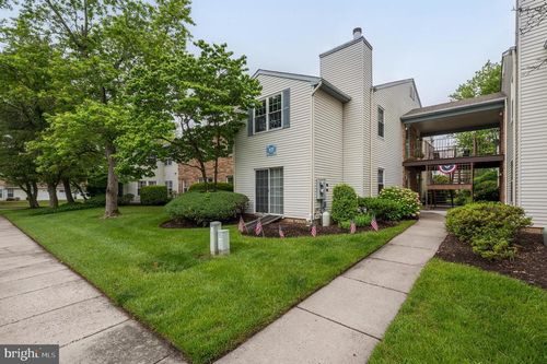 129 W Berwin Way, MOUNT LAUREL, NJ, 08054-3010 | Card Image