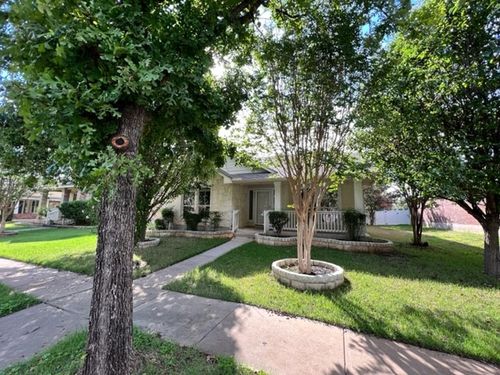 804 Bull Creek Pkwy, Cedar Park, TX, 78613-6951 | Card Image