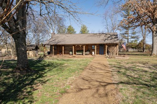 9202 Link Rd, Christiana, TN, 37037-5270 | Card Image
