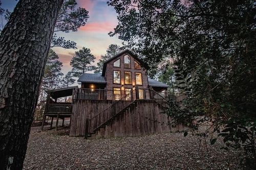 286 Eagle Mountain Trl, Broken Bow, OK, 74728-1197 | Card Image