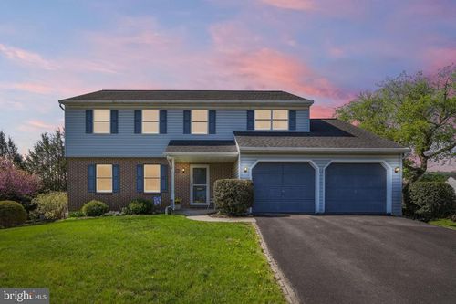 2614 Whittier Ave, READING, PA, 19608-1744 | Card Image