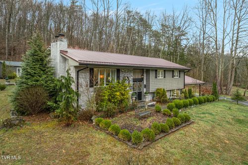 405 Beidleman Creek Rd, Bristol, TN, 37620-8003 | Card Image