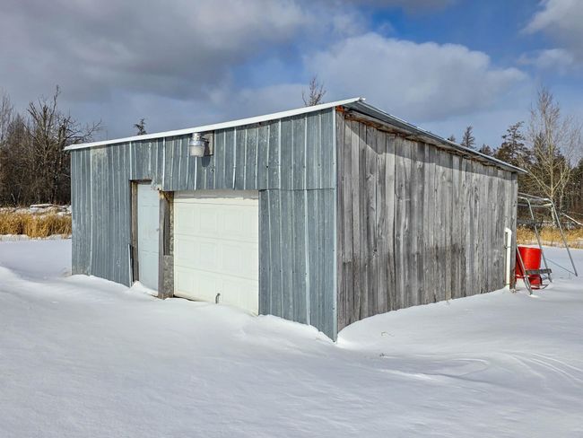 Garage | Image 22