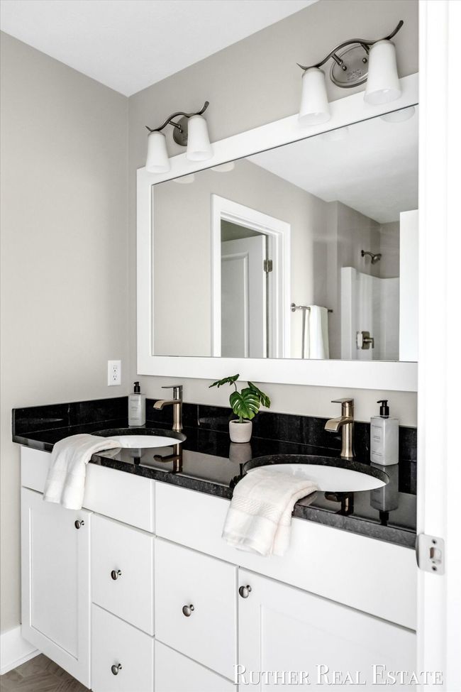Primary Bath | Image 38