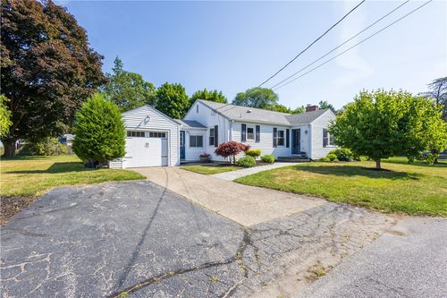 40 Greenfield Road, Cumberland, RI, 02846 | Card Image