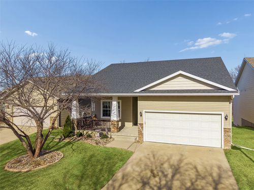 10103 N Glenstone Ct, Johnston, IA, 50131-2450 | Card Image