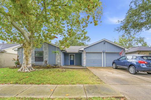 6810 Renfro Dr, Richmond, TX, 77469-5913 | Card Image