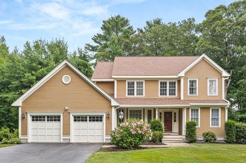 55 Hunt Dr, Stoughton, MA, 02072-3187 | Card Image