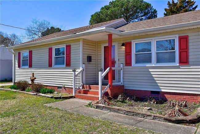 Located in Arrowhead neighborhood, less than 1/2 miles to the Newtown Rd TIDE station. | Image 8