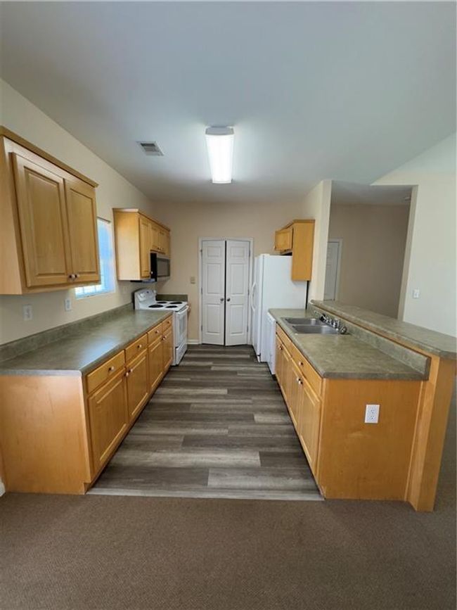 118 Pointe Cir, Townhouse with 2 bedrooms, 3 bathrooms and null parking in Dahlonega GA | Image 4