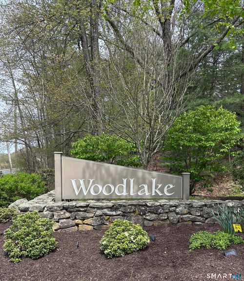 54-54 Clubhouse Dr, Woodbury, CT, 06798-3205 | Card Image