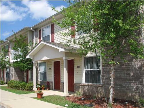 1820 Shay Lin Ct, Niceville, FL, 32578-4524 | Card Image