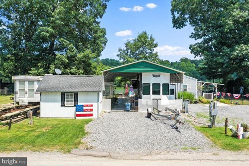 1 Boo Boo Boulevard, FALLING WATERS, WV, 25419 | Card Image