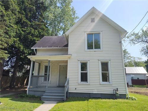 681 Madison St, Conneaut, OH, 44030-2265 | Card Image