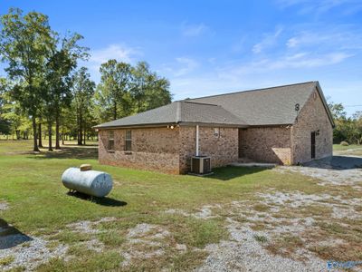 5207 County Road 222, House other with 3 bedrooms, 3 bathrooms and null parking in Hillsboro AL | Image 2