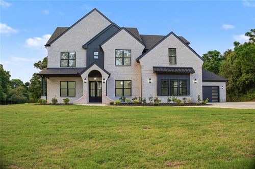 931 Stewart Rd, Monroe, GA, 30655-5731 | Card Image