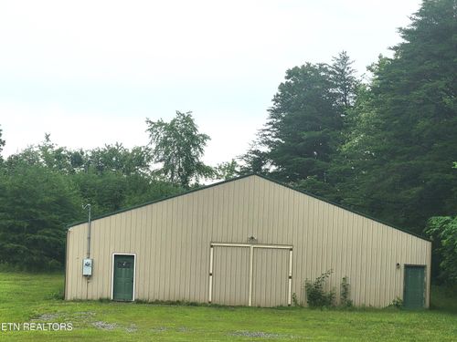 1-1889 Highway 70 E, Crossville, TN, 38555-8427 | Card Image