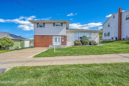35 Sunrise Dr, Wilkes Barre, PA, 18705-2409 | Card Image